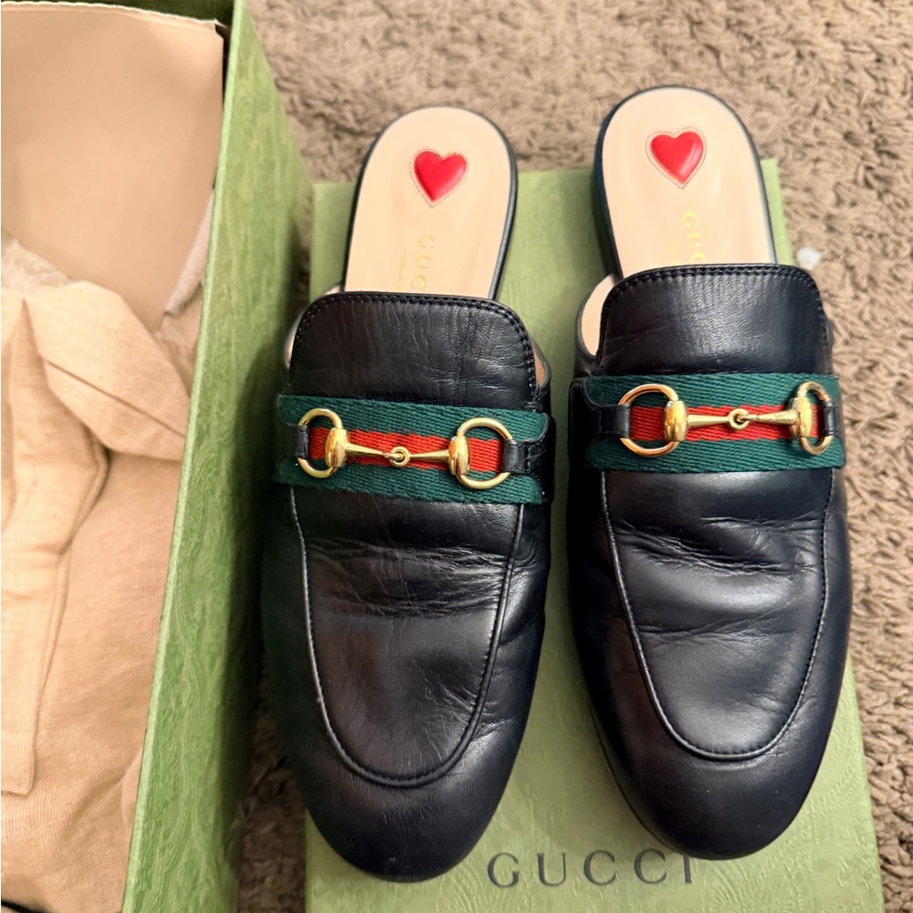 Gucci Black Leather Mules with Green and Red Straps